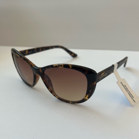 Calvin Klein Accessories - NWT CALVIN KLEIN TORTOISE SUNGLASSES
